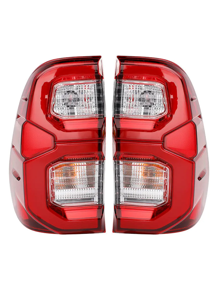 Un par de luces traseras con la parte trasera derecha e izquierda para Toyota Hilux Revo Rocco 2015-2021
