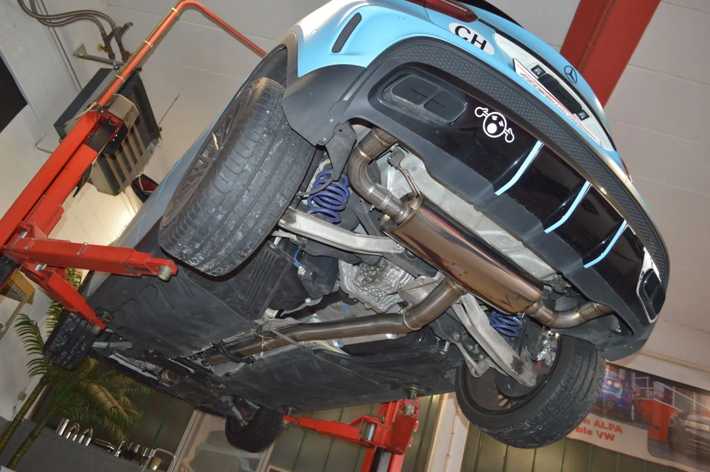 Catback-System De 90 Mm Con Salida De Escape Izquierdo Y Derecho Friedrich Mercedes X156 Gla-Klasse Año: 07/2014-09/2018 Gla45