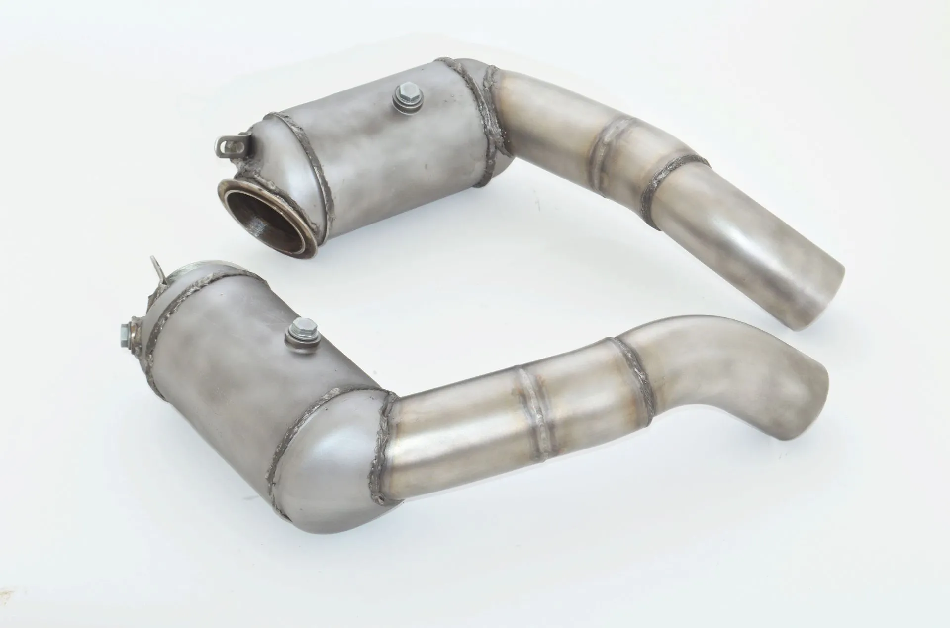2 Downpipe 76 Mm Con Catalizador Hjs De 200 Celdas Friedrich Bmw 5er F10 Desde Año: 09/2011 Sedan M5 4.4l V8 Bi-Turbo 412/423k