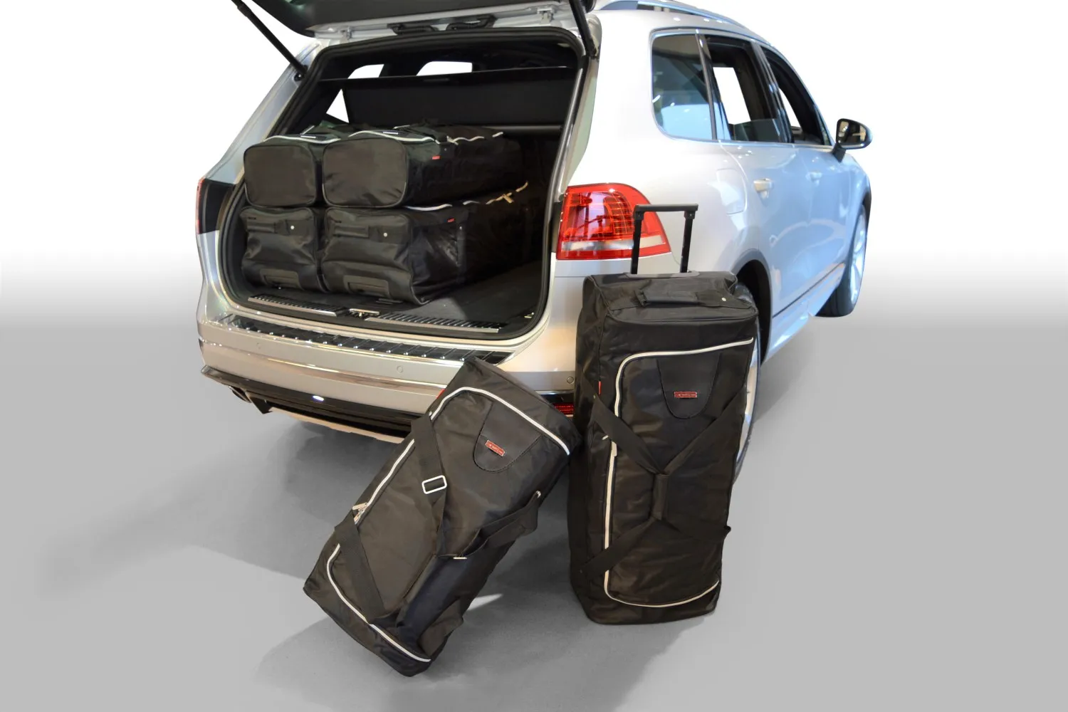 Set maletas especifico VOLKSWAGEN Touareg II (7P5) 2010- suv CAR-BAGS (3x Trolley + 3x Bolsa de mano)